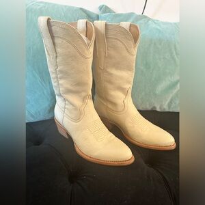 Almost new Tecovas The Chloe - worn 2x